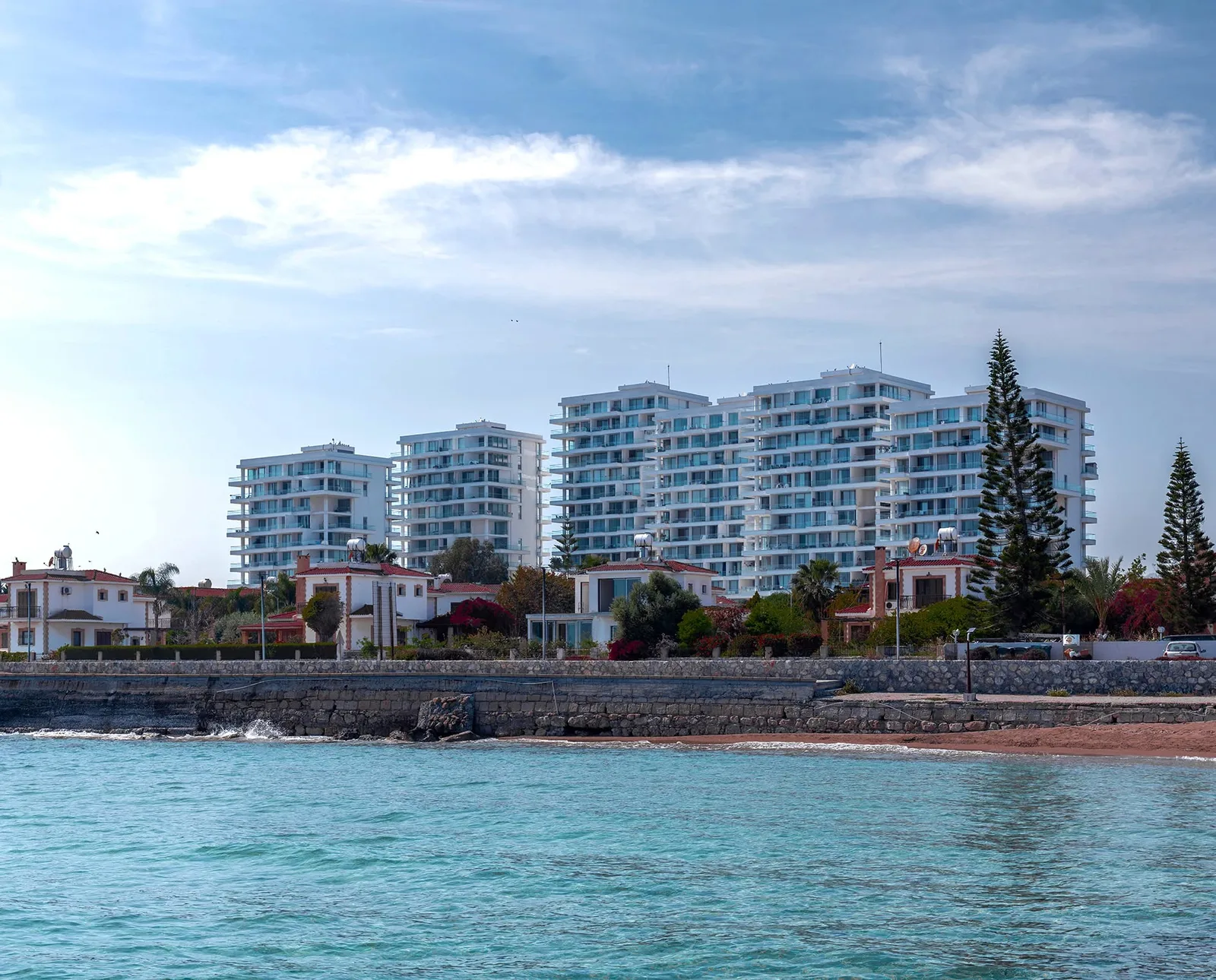 Complex and grounds — Abelia Residence