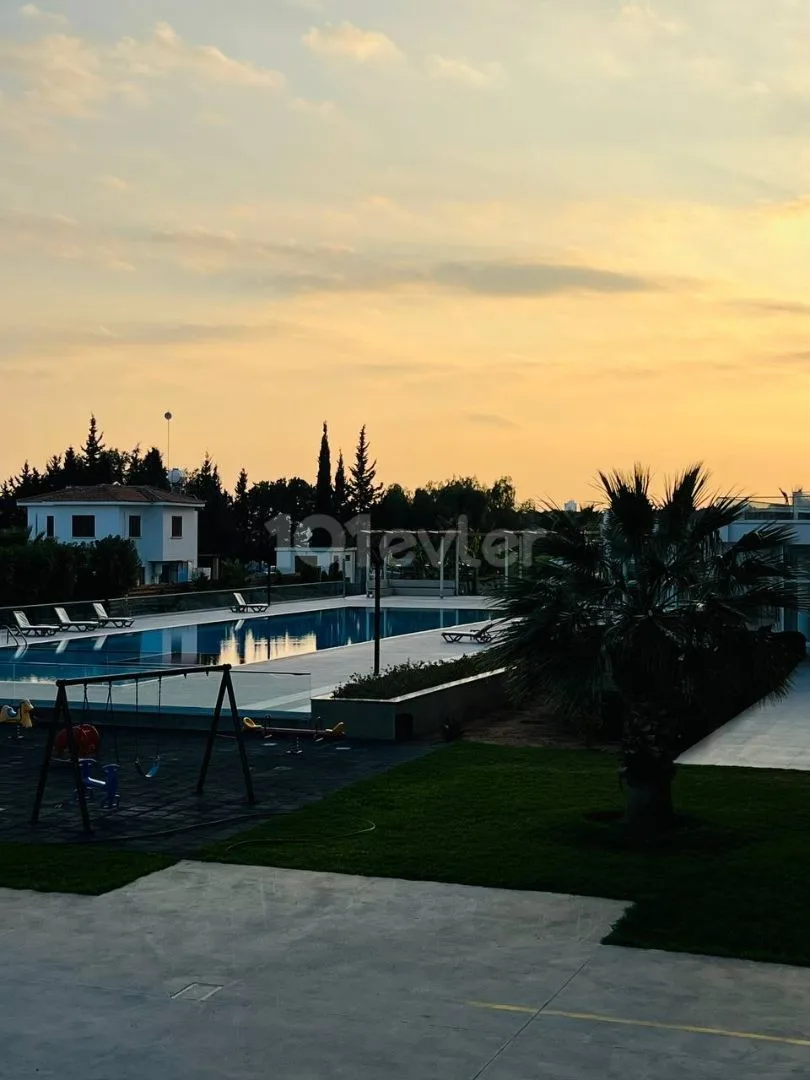 Abelia Residence apartment 448909, source photograph 12 of 33